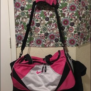 Women Nike Duffel Bag